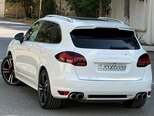 Porsche Cayenne GTS-16