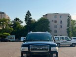 Infiniti QX56-1