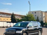 Infiniti QX56-3