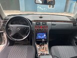 Mercedes E 270-5