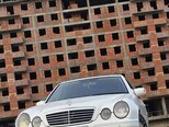 Mercedes E 320-3