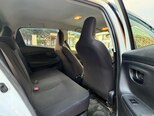 Toyota Vitz-12