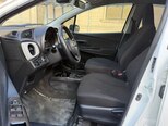 Toyota Vitz-11