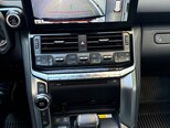Toyota Land Cruiser-11