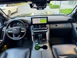Toyota Land Cruiser-9