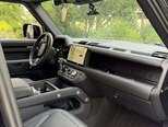 Land Rover Defender-16