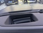 BMW M760e-23