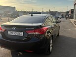 Hyundai Elantra-3