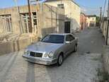 Mercedes E 230-7