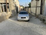 Mercedes E 230-8