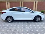 Hyundai Accent-7