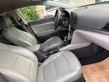 Hyundai Elantra-5