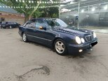 Mercedes E 320-5