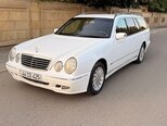 Mercedes E 220-11