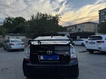 Toyota Prius-5