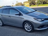 Toyota Auris-5