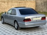 Mercedes E 270-6