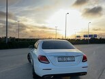 Mercedes E 220 d-3