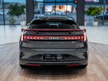 ZEEKR 001-8