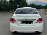 Mitsubishi Attrage-4