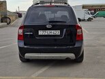 Kia Carens-5