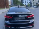 Hyundai Elantra-4