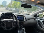 Hyundai Elantra-6
