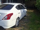 Nissan Sunny-6