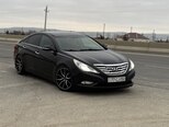 Hyundai Sonata-1