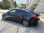 Hyundai Elantra-4