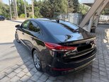 Hyundai Elantra-3