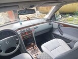 Mercedes E 230-8