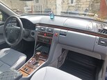 Mercedes E 230-7