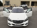 Mercedes E 220-1