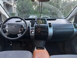 Toyota Prius-11