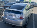 Toyota Prius-12