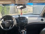 Chevrolet Cruze-12