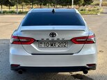 Toyota Camry-6