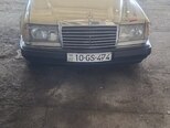 Mercedes 220 E-1