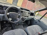Ford Transit-13