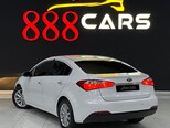 Kia Cerato-8