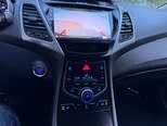Hyundai Elantra-17
