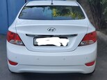 Hyundai Accent-2