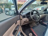 Hyundai Accent-11