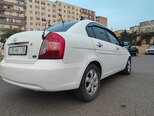 Hyundai Accent-6