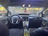 Toyota Prius-17
