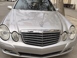 Mercedes E 240-1
