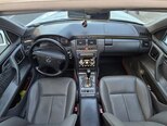 Mercedes E 320-5