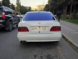 Mercedes E 320-6