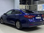 Hyundai Sonata-12
